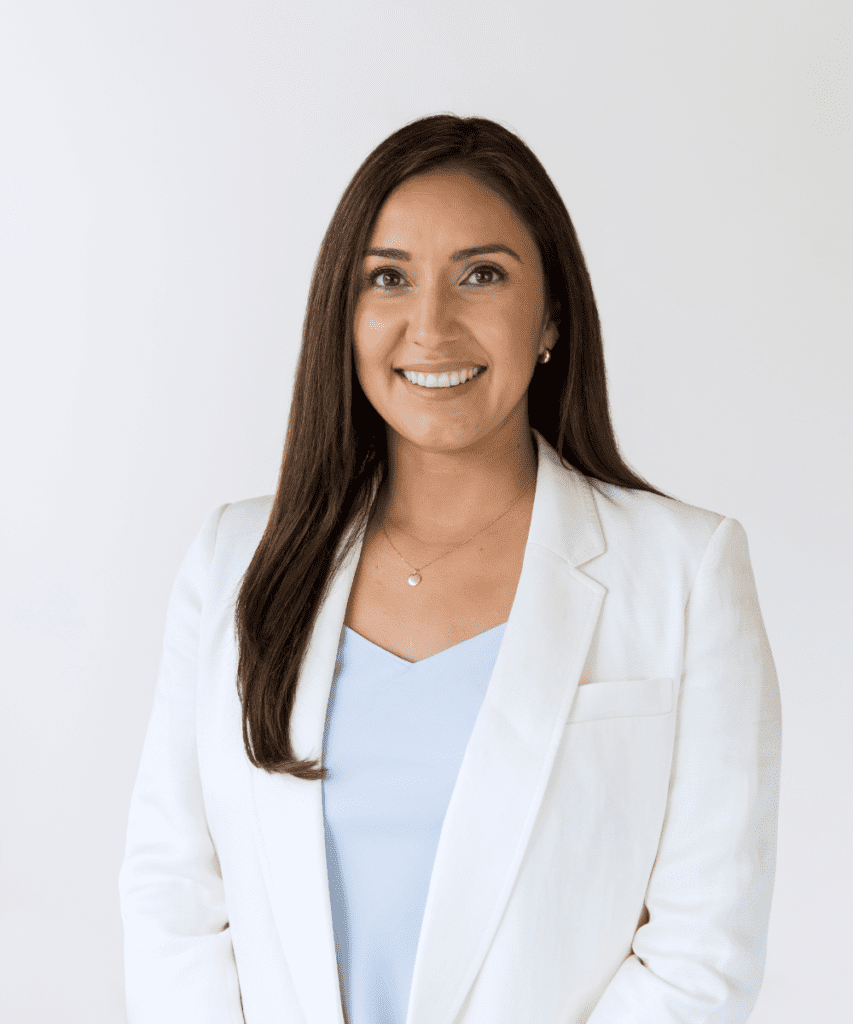 Fernanda Villanueva Psychotherapist and Owner of Bloom Well Therapy